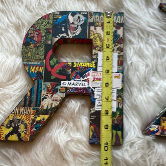 Marvel and DC Letters Wall Art/Decor Letters E,A,K,R - Picture 13 of 16